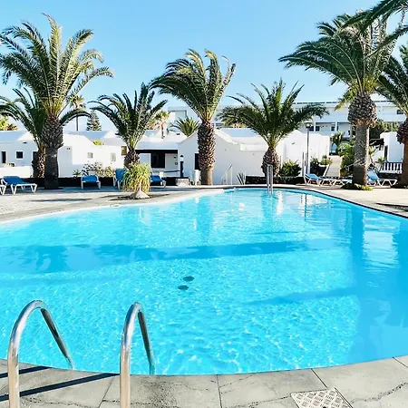 Trinity House En Playa Bastian